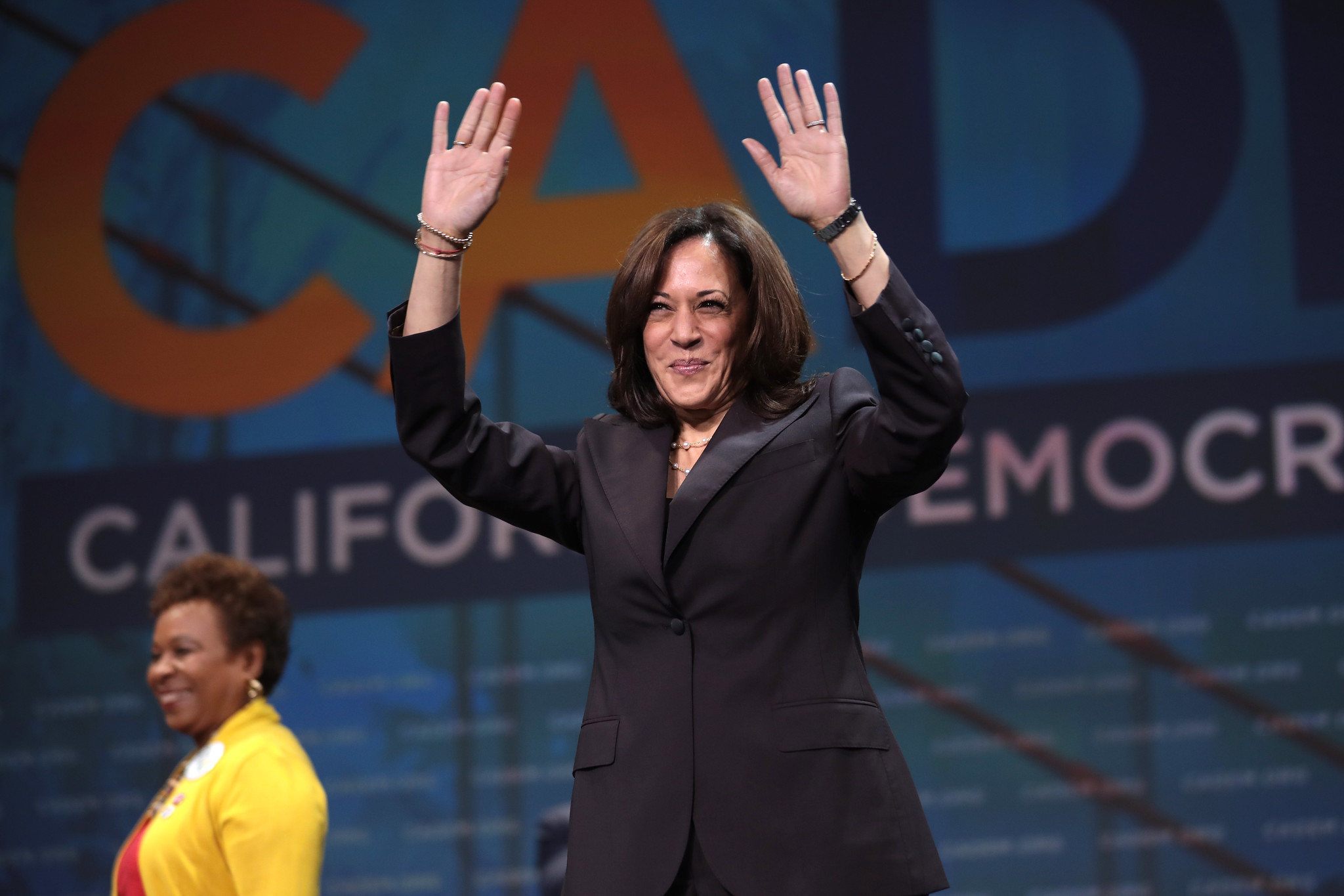 Kamala Harris Obtains Unprecedented Fundraising Support - Right Women News